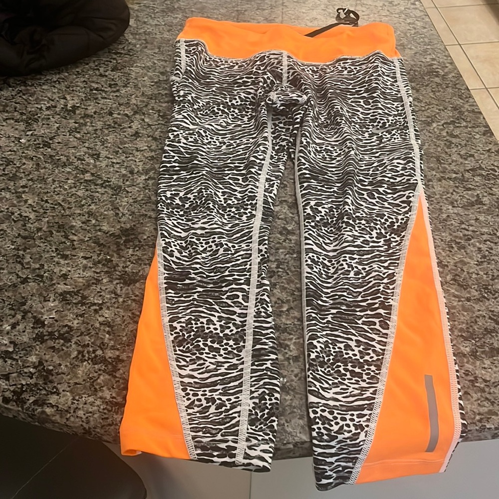 Nike DRI FIT Leggings S Leopard print